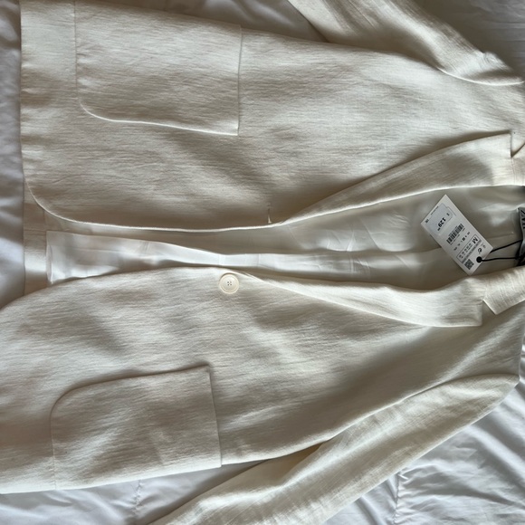 Brand new white formal jacket - Picture 2 of 3